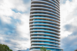 Daudzdzīvokļu nams | Lombard Wharf Londonā